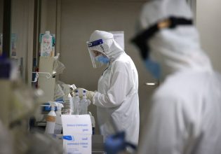 Θεόδωρος Βασιλακόπουλος: Σε υψηλά επίπεδα τα κρούσματα κοροναϊού