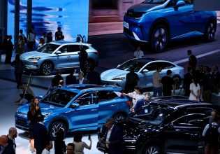 BYD: Η εταιρεία που απειλεί να εκθρονίσει την Tesla στην ηλεκτροκίνηση