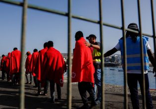 Μεγάλη αύξηση μεταναστευτικών ροών στα Κανάρια Νησιά – Φτάνουν με πλοιάρια