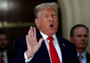 Ντόναλντ Τραμπ: Αποσύρει αγωγή κατά του πρώην δικηγόρου του – Απαιτούσε μισό δισεκατομμύριο δολάρια