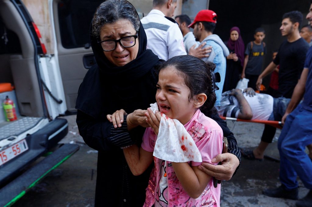 Γάζα: «Τα παιδιά μας υποφέρουν» λένε κάτοικοι – Κλαίνε, ουρλιάζουν και φοβούνται μετά από κάθε έκρηξη
