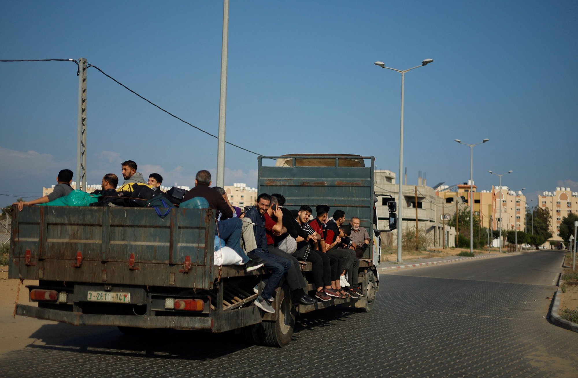 Λωρίδα της Γάζας: Δημοσιογράφος συγκλονίζει περιγράφοντας τον ξεριζωμό μετά την εντολή του Ισραήλ