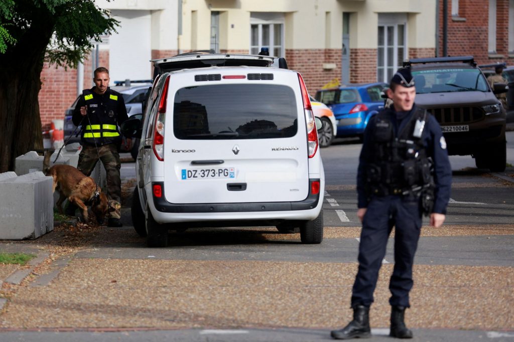 Γαλλία: Έφηβος με μαχαίρι έξω από συναγωγή στο Στρασβούργο