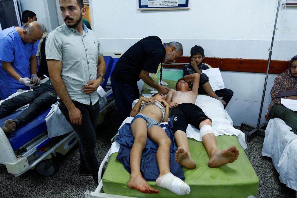 Λωρίδα της Γάζας: Κραυγή αγωνίας από χειρουργό – «Χωρίς ρεύμα τα νοσοκομεία θα είναι ένας μαζικός τάφος»