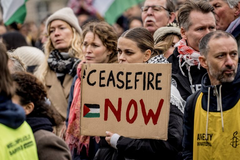 Είναι ο πόλεμος στη Μέση Ανατολή η μόνη λύση; Κι όμως υπάρχει ακόμη χώρος για διπλωματία