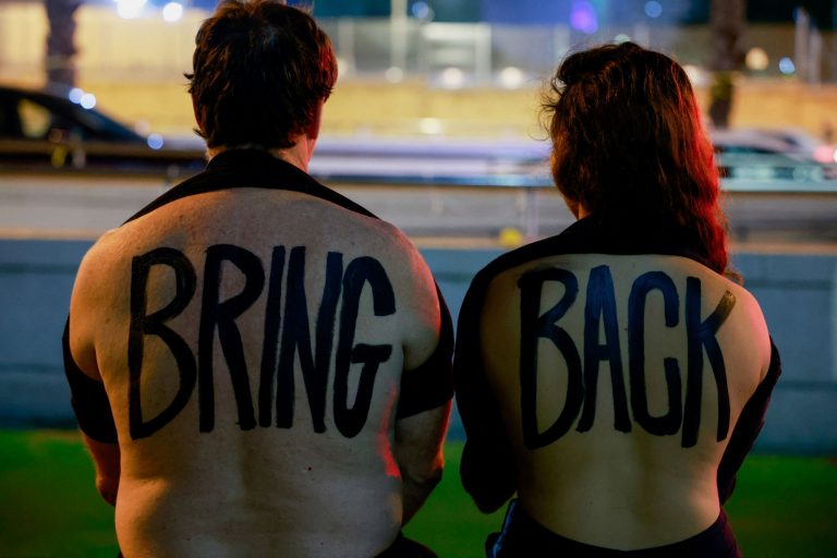 Ηγέτης Χαμάς στη Γάζα: Θα απελευθερώσουμε τους ομήρους μόνο εάν… – Τι απαντά το Ισραήλ