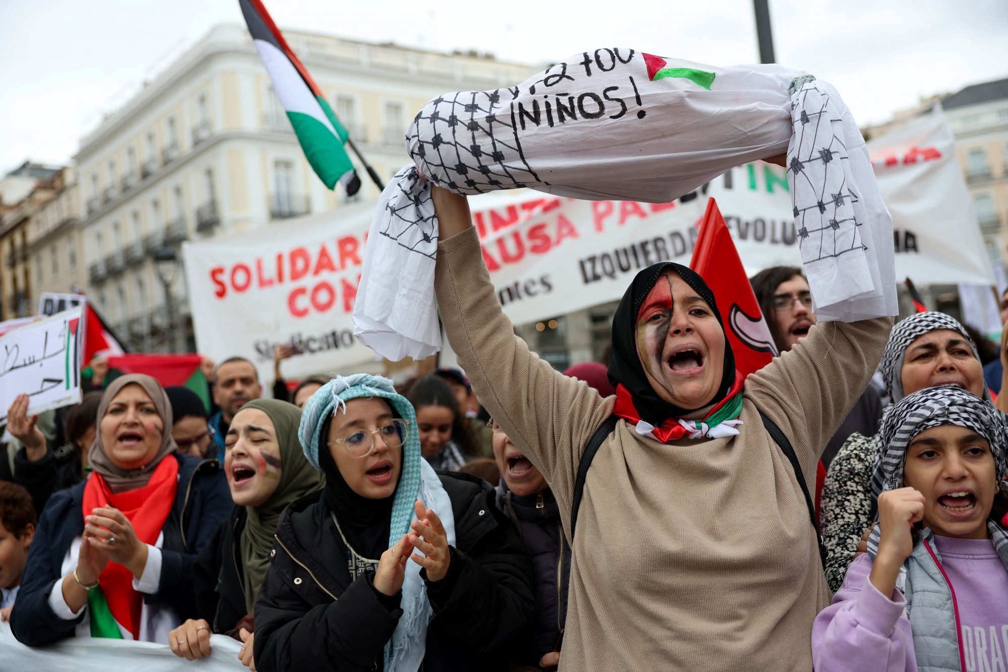 Ισπανία: «Κατάπαυση πυρός στη Γάζα, τώρα» - Μεγάλες διαδηλώσεις υπέρ των Παλαιστινίων