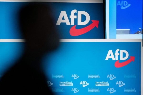 Φαντάσματα αντί για αγγέλους πάνω από το Βερολίνο