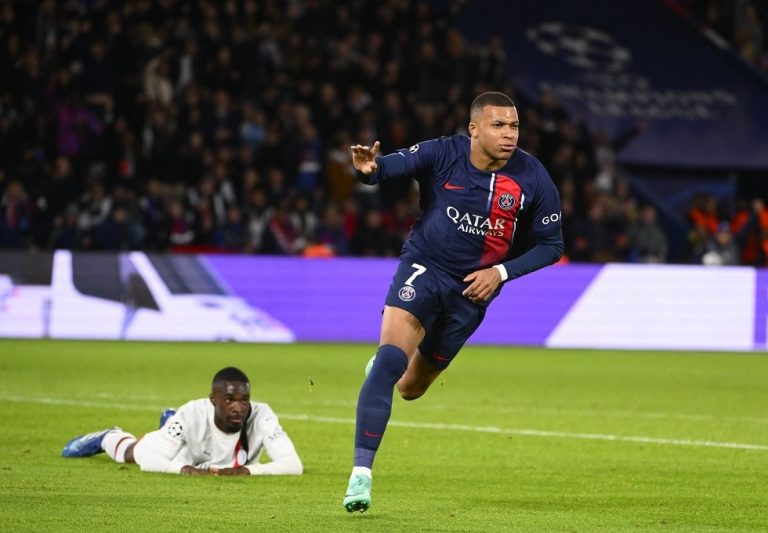 Η Παρί διέλυσε την Μίλαν (3-0) – Ο Χάαλαντ «καθάρισε» για τη Σίτι (vids)
