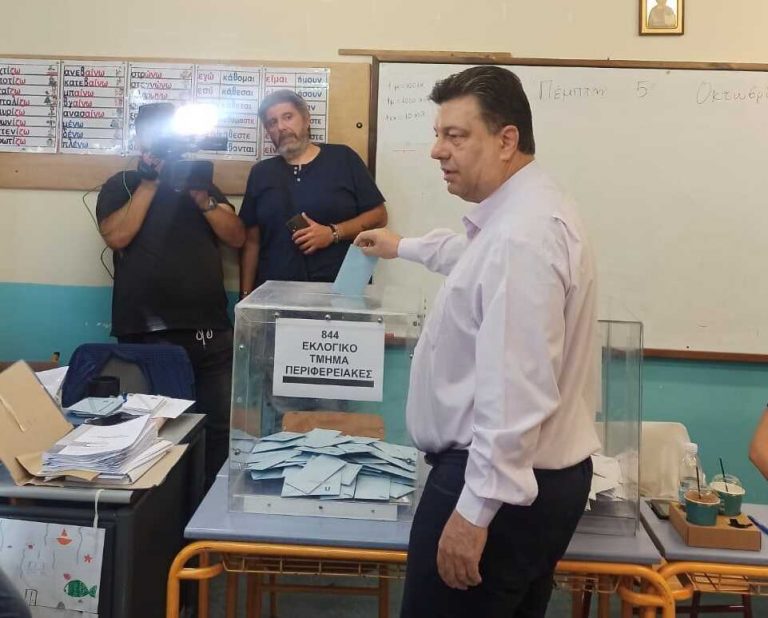 Αυτοδιοικητικές εκλογές 2023: Ψήφισε ο υποψήφιος περιφερειάρχης Κ. Μακεδονίας Χρήστος Παπαστεργίου