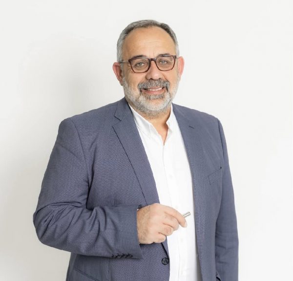 «Δεν ερχόμαστε ως τιμωροί» αναφέρει σε μήνυμα του ο νέος Δήμαρχος Ναυπλιέων