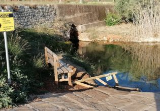 Βανδαλισμοί στη λιμνοθάλασσα του Μουστού βόρεια του Παράλιου Άστρους