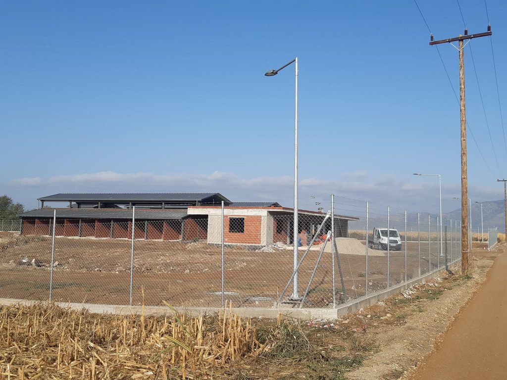 Σε αγρόκτημα της Καβάλας κατασκευάζεται το πρώτο καταφύγιο ζώων συντροφιάς