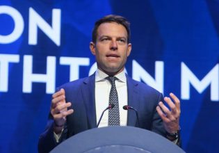 ΚΚΕ για ομιλία Κασσελάκη στον ΣΕΒ: Αν αυτό είναι «πρόοδος» δεν θέλουμε να φανταστούμε τη συντήρηση