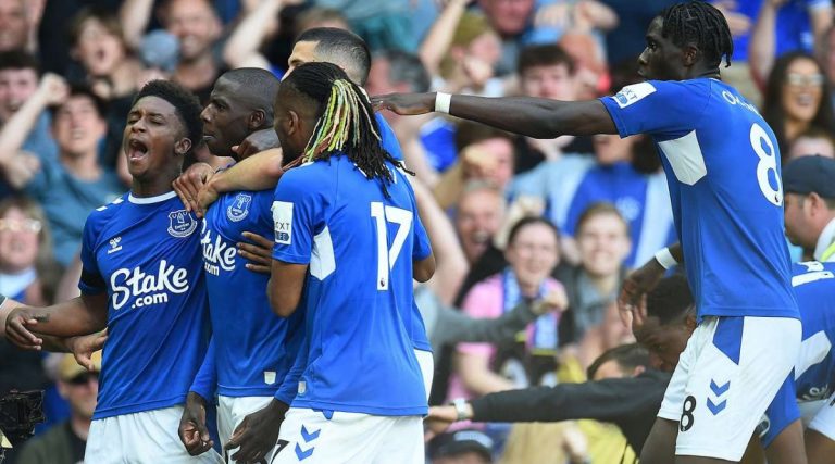 Απειλείται με αφαίρεση βαθμών η Έβερτον