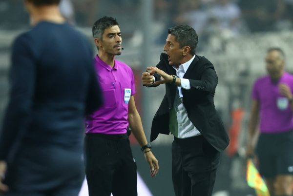 Η επόμενη φορά που ο Λουτσέσκου θα μιλήσει για τη διαιτησία…