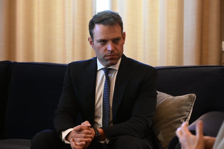 Πρώτο διπλωματικό κρας τεστ για τον Κασσελάκη