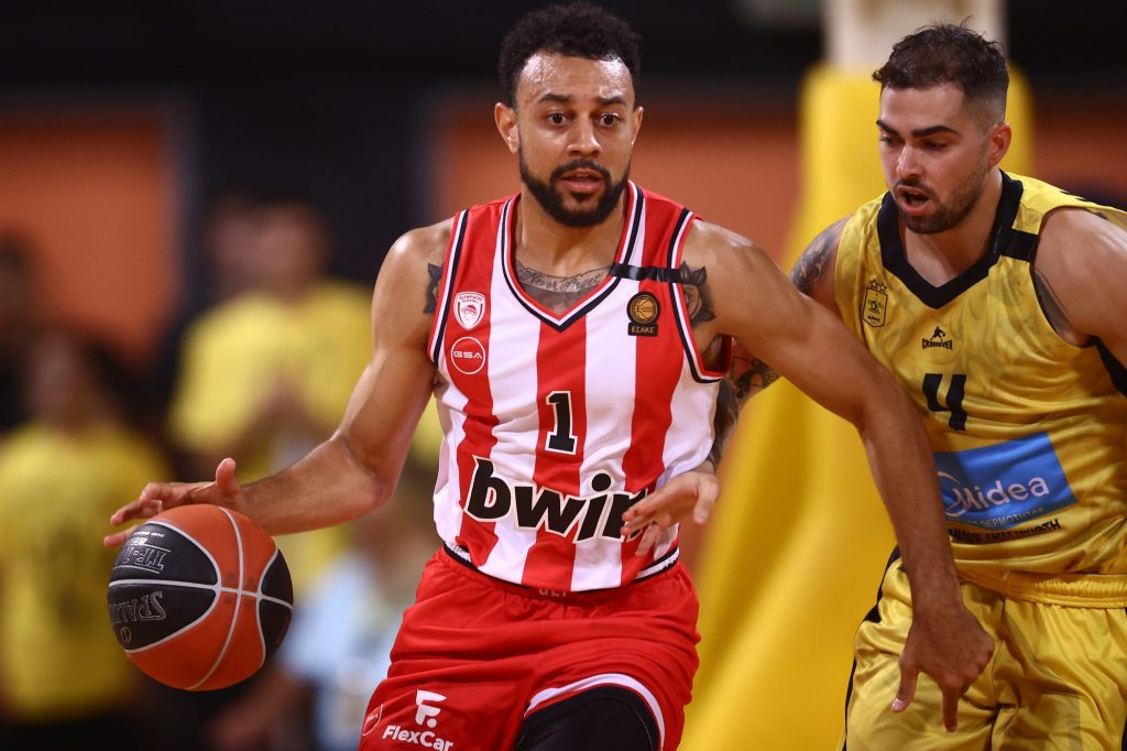 Παίζει ο Γκος με Παρτιζάν