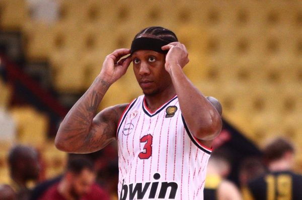 Αποβλήθηκε με δύο τεχνικές ποινές ο Κάνααν