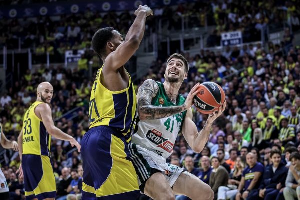 Φενέρμπαχτσε – Παναθηναϊκός 83-69: Έχασε αμαχητί το «τριφύλλι» στην Πόλη