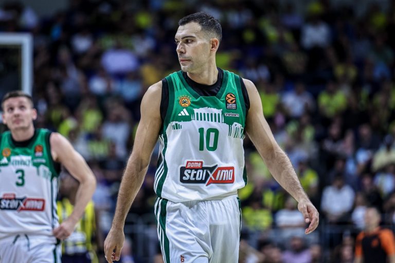 Επεισόδιο με Σλούκα στην Πόλη και πολλά νεύρα στο φινάλε του αγώνα (vids)