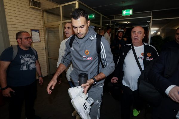 Η άφιξη του Σλούκα στο ΣΕΦ (vid, pics)