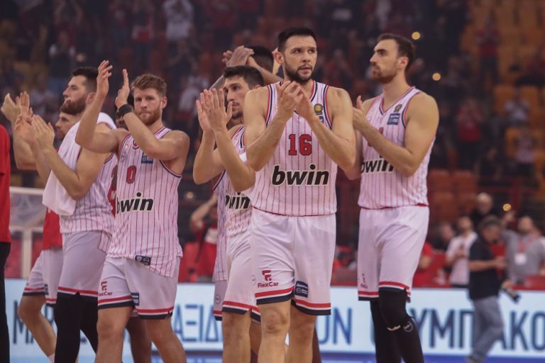 Με καλύτερο παίκτη του Ολυμπιακού… τον Σλούκα δεν γίνεται δουλειά!