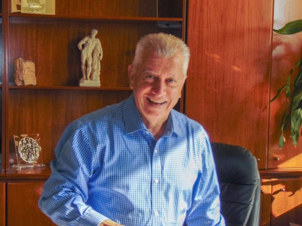 Μήνυμα του Δημάρχου Νέας Σμύρνης που ένα πρόβλημα υγείας δεν του επέτρεψε να διεκδικήσει μια ακόμη θητεία