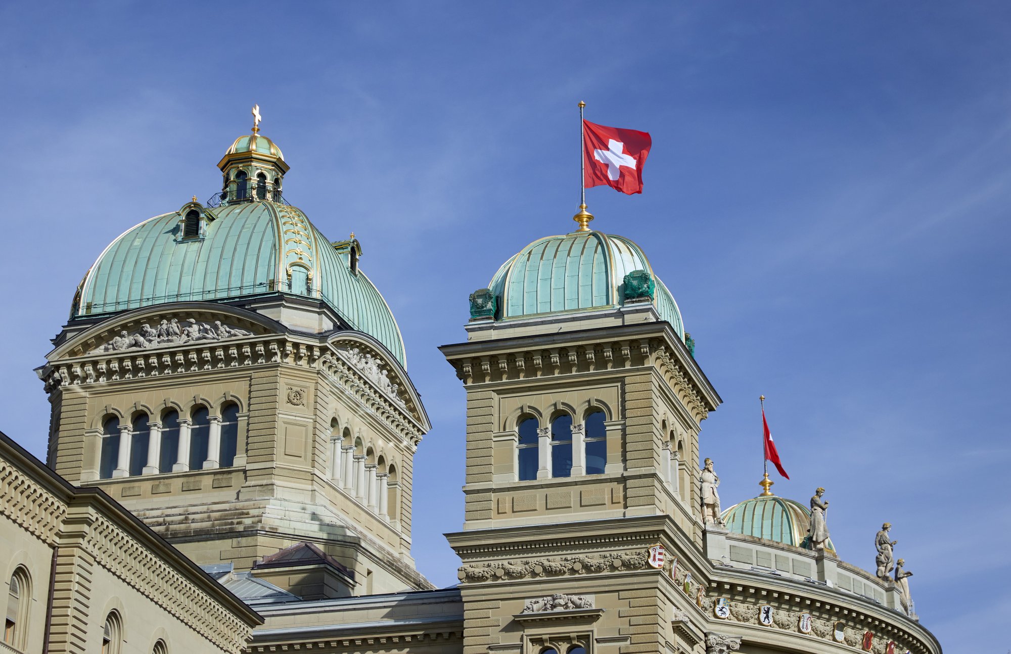 Ελβετία: Επιστροφή στην ουδετερότητα σε έναν όλο και πιο διχασμένο κόσμο