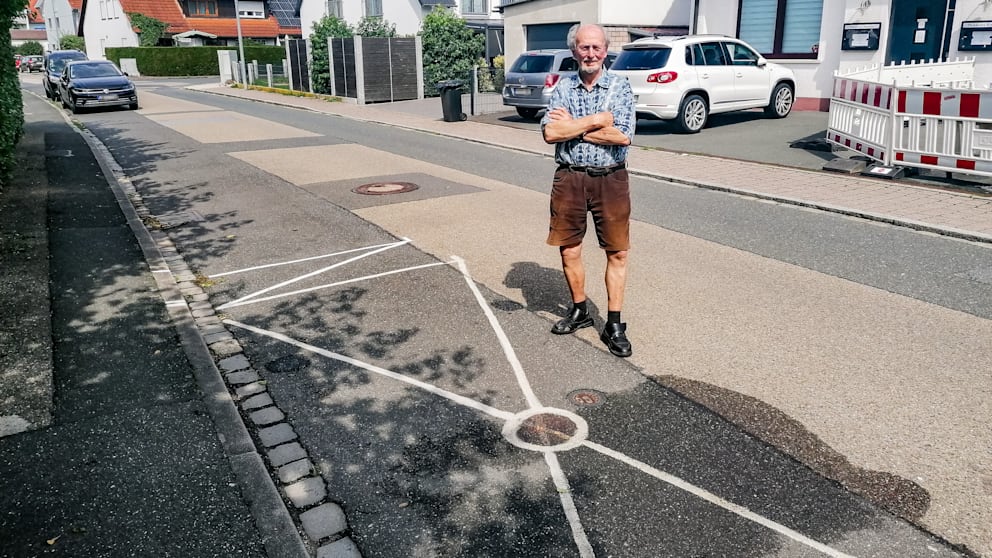 Γερμανία: Εφτιαξε τη δική του θέση πάρκινγκ και τώρα έχει... μπλεξίματα με την αστυνομία