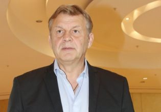 Απόστολος Γκλέτσος: «Τι θα πει τώρα το κάθε τ@@λι, ότι ο ‘Γκλέτσος είναι αδερφή’»