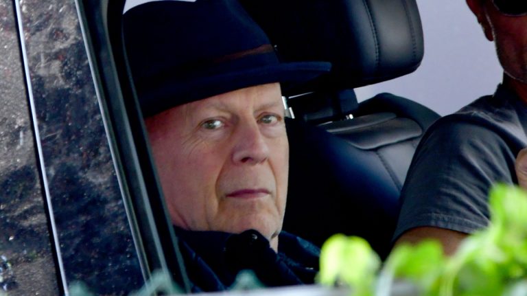 Μπρους Γουίλις: Η πιο πρόσφατη σοκαριστική εμφάνιση μετά τη διάγνωση της άνοιας