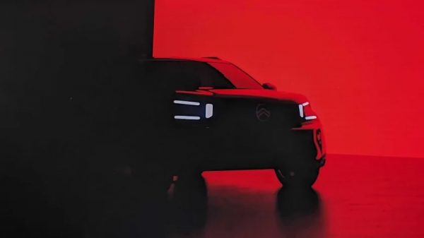 Σε επταθέσια τροχιά το νεό Citroen C3 Aircross