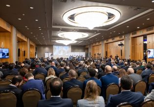 Capital Link: Με απόλυτη επιτυχία στέφθηκε το 13ο συνέδριο για τη ναυτιλία  – Τι συζητήθηκε