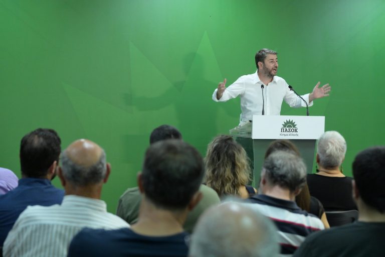 ΠΑΣΟΚ: Ουδέποτε ο Ανδρουλάκης συναντήθηκε με αξιωματούχο της Huawei