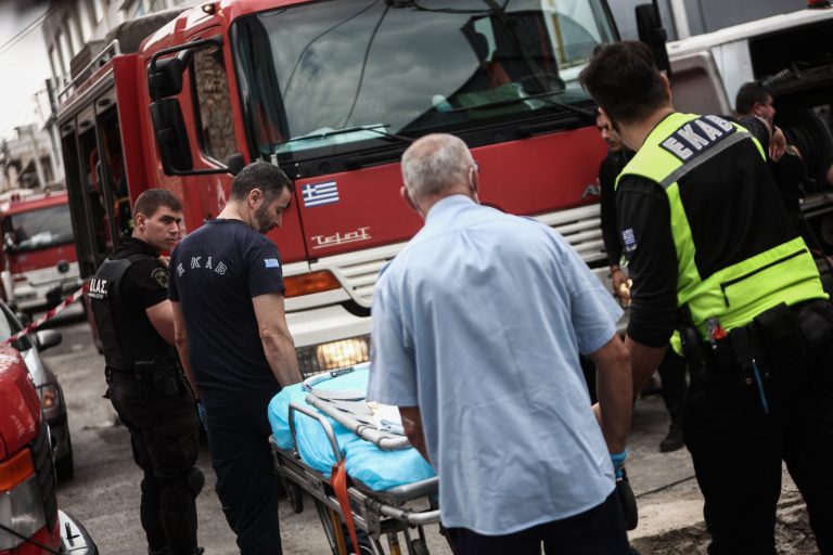 Πειραιάς: Νεκρός ο άνδρας που έπεσε σε φρεάτιο