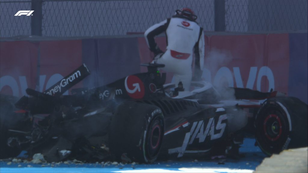 Formula 1: Τρομακτικό ατύχημα για Μάγκνουσεν στο Μεξικό – Πήρε φωτιά το μονοθέσιο, διακόπηκε ο αγώνας