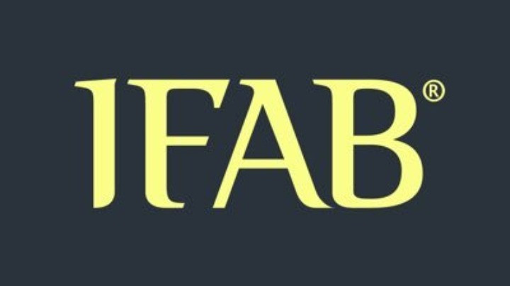 Η IFAB λέει όχι στην «ζωντανή» μετάδοση των διαλόγων διαιτητή-VAR