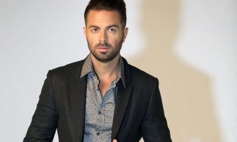 Ηλίας Βρεττός: «Αν το τραγούδι είναι αγάπη, η τηλεόραση είναι έρωτας»