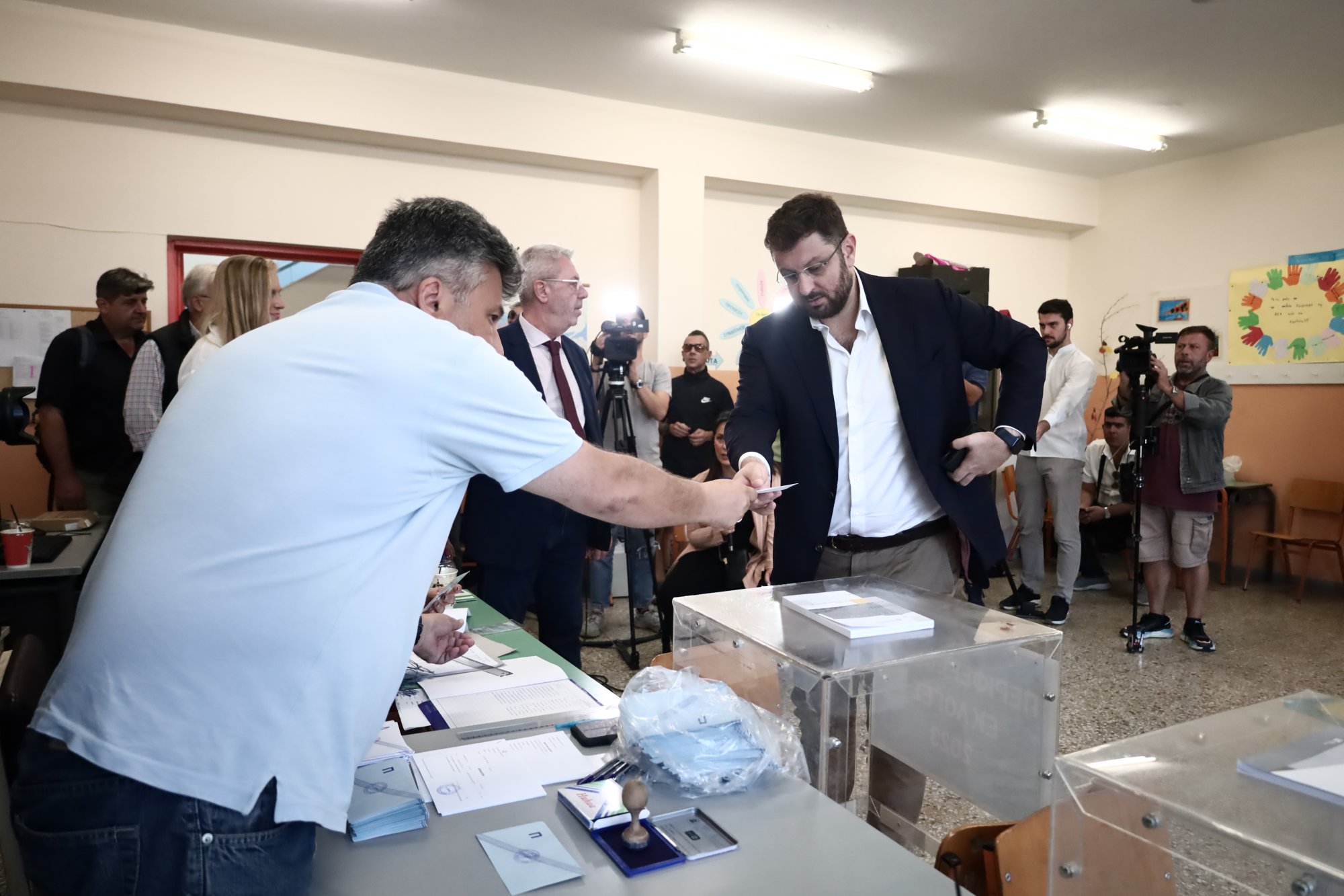 Αυτοδιοικητικές εκλογές: Στον Νέο Κόσμο ψήφισε ο Κώστας Ζαχαριάδης