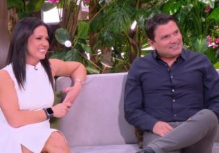 O Ντίνος Σιωμόπουλος και η Στέλλα Γκαντώνα ήταν οι σημερινοί καλεσμένοι της Ελένης Μενεγάκη