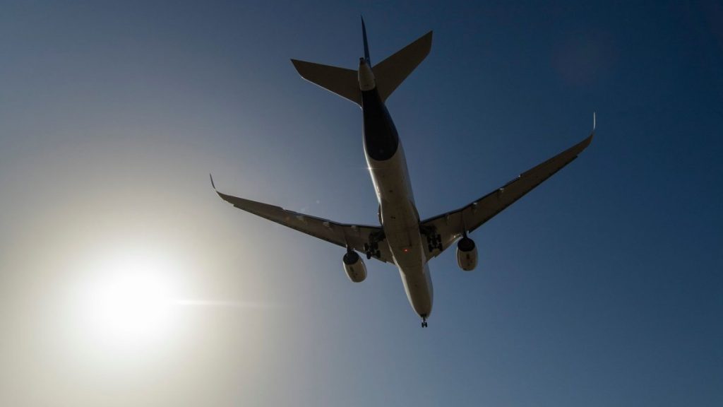 Διακοπή όλων πτήσεων στο αεροδρόμιο του Αμβούργου – Απειλή για βόμβα