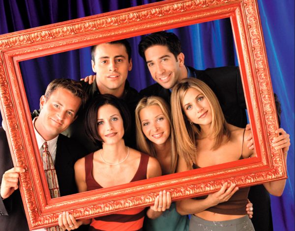 Έτσι αποχαιρετούν τα «Φιλαράκια» τον Μάθιου Πέρι – Το συγκλονιστικό αντίο