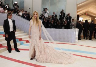 Σαν δυο σταγόνες νερό η Νικόλ Κίντμαν με την ανιψιά της