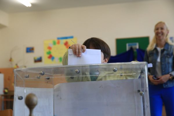 Αυτοδιοικητικές εκλογές: Τι έμαθε η αντιπολίτευση από τον δεύτερο γύρο