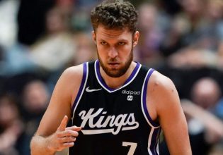 Ο τρομερός Βεζένκοφ και οι σούπερ Κινγκς λύγισαν τους Λέικερς του ΛεΜπρόν στην παράταση