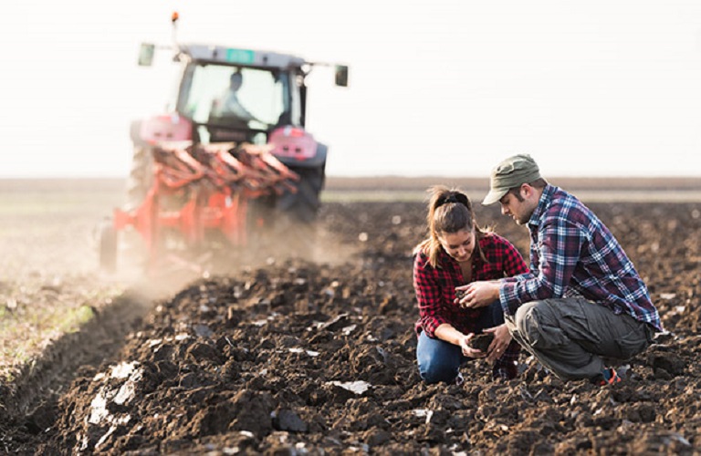 Νέοι αγρότες: Ενισχύσεις έως 42.500 ευρώ - Τι προβλέπει το νέο πρόγραμμα