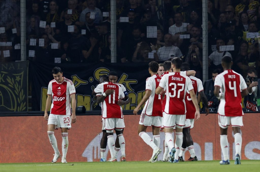 Περικοπές προσωπικού κατά 10% σχεδιάζει ο Αγιαξ λόγω οικονομικών δυσχερειών