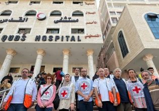 Ισραήλ εναντίον νοσοκομείων: Βομβαρδισμοί περιμετρικά δύο νοσοκομείων και ευθεία βολή σε τρίτο σε 24 ώρες