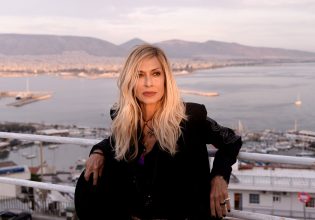 Άννα Βίσση: «Οι σύντροφοί μας παρεξηγούσαν τη σχέση μας με τον Νίκο Καρβέλα»